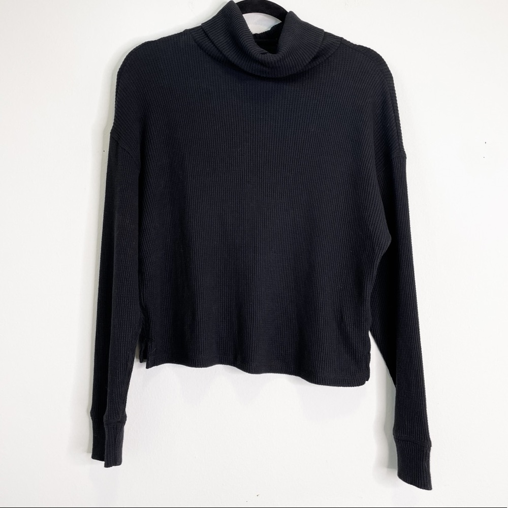 ABERCROMBIE ribbed turtleneck